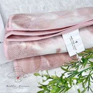 🌟3/40🌟 OAK & REED Rose Tie Dye Yoga Towel BNWOT
